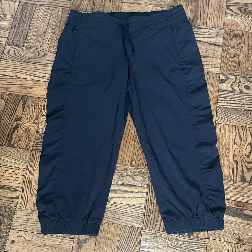 Athleta La Viva Jogger, Black 6P